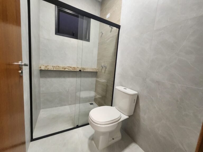 WhatsApp Image 2025-04-14 at 09.35.18 (1)