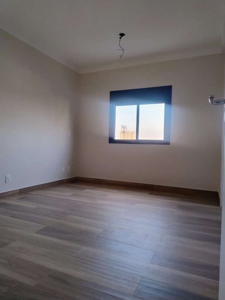 WhatsApp Image 2025-04-23 at 23.26.49 (2)