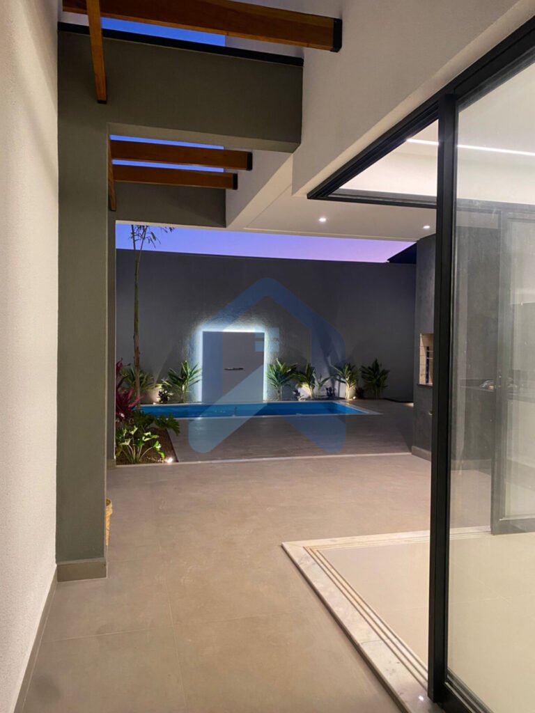 InShot_20250820_215939022