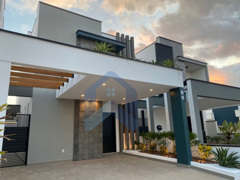 InShot_20250820_220103203